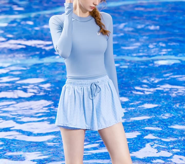 競泳水着 優美な曲線美セパレート水着